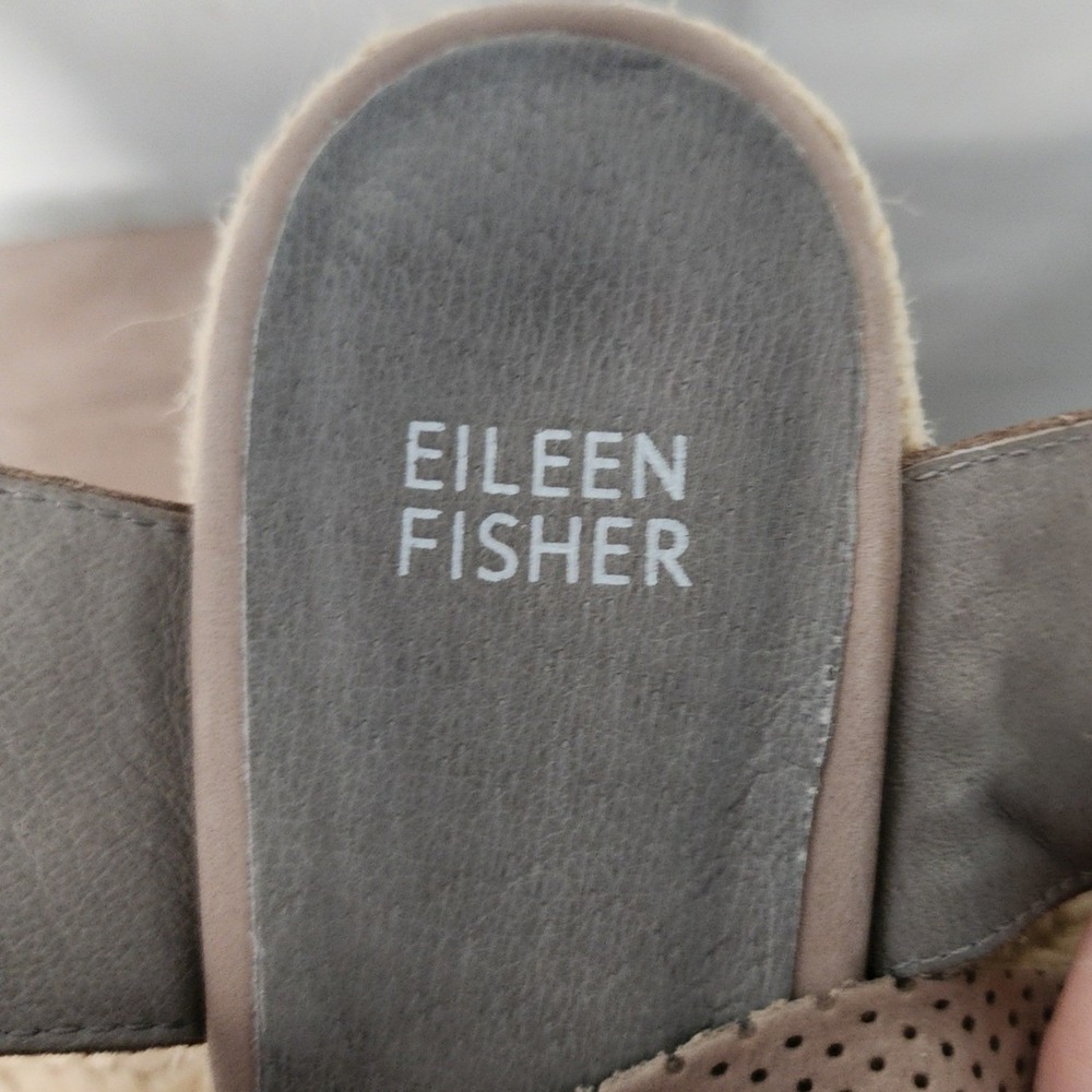 Eileen Fisher Taupe Perforated Suede Espadrille Wedge Sandals Womens 7.5 - Picture 7 of 10
